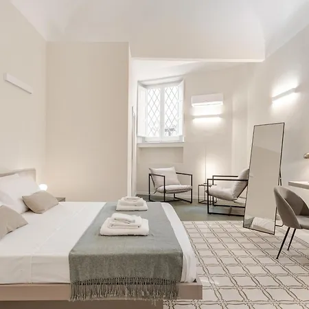 Zahir Apartment *
